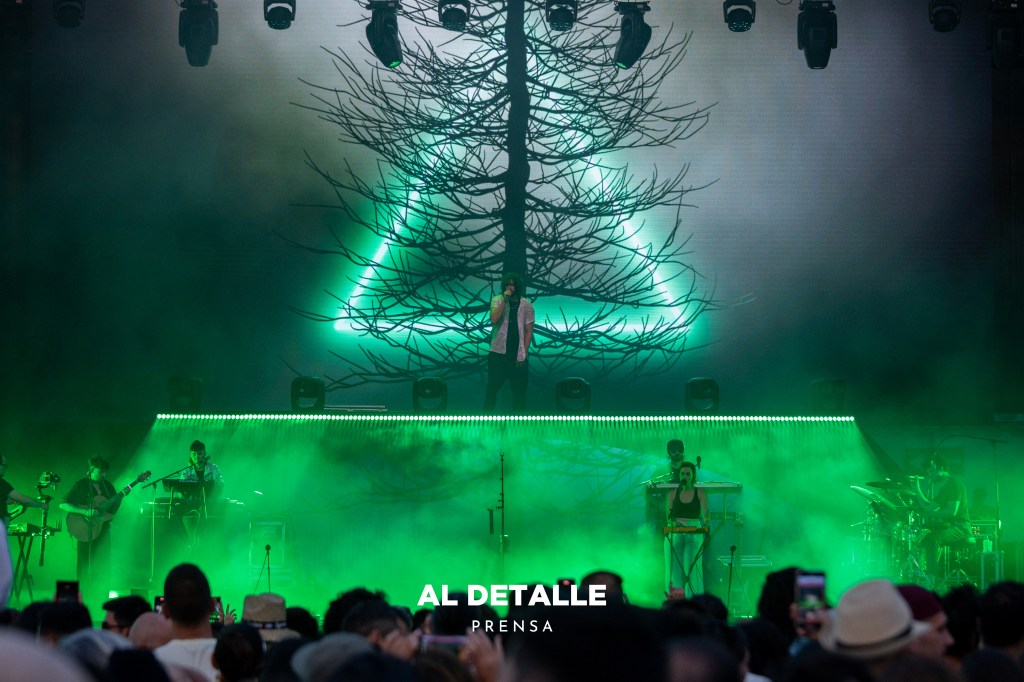 Los colores de la escenografía de Mikel Izal cambiaban según el capítulo