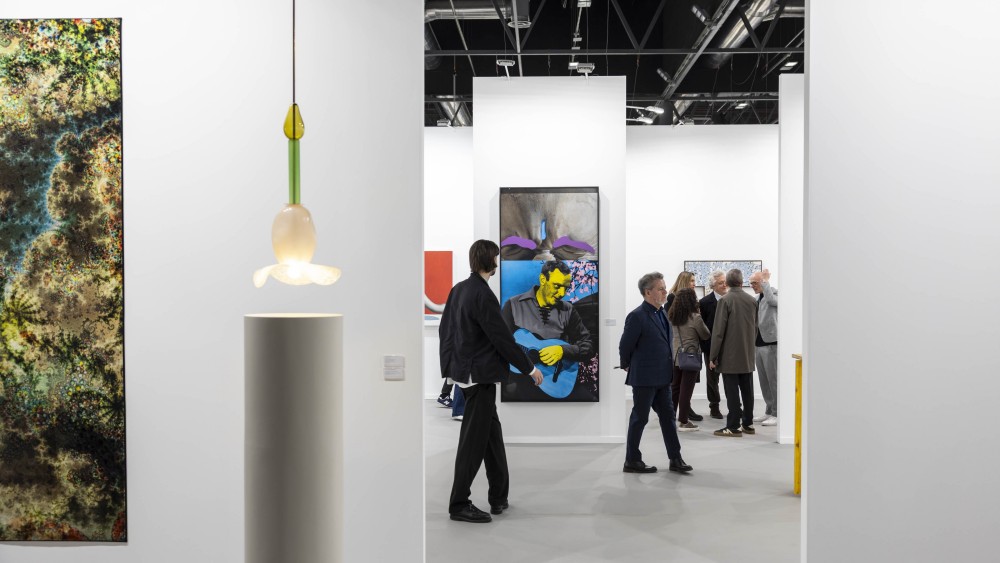 Visitantes en la primera jornada de la feria ARCOmadrid 2026.
