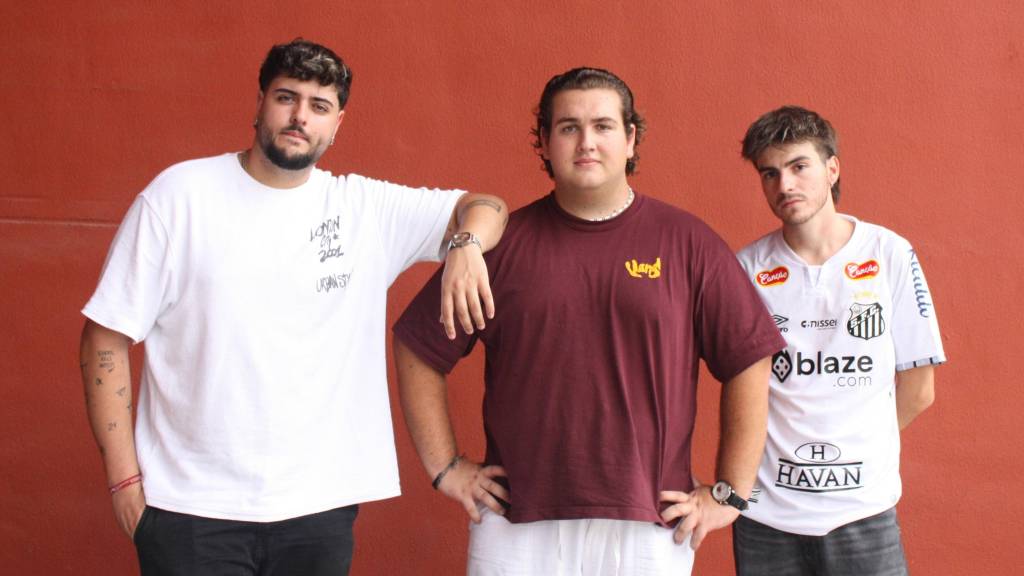 Pablo, Javier y Miguel son los integrantes del grupo Underdogs